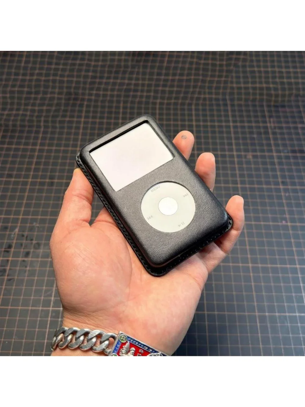 Handmade Leather Case for iPod Classic 6th/7th Gen - Durable & Stylish